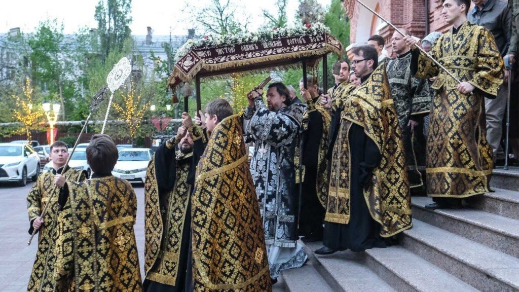 https://skorposlushnica.cerkov.ru/velikaya-pyatnica/